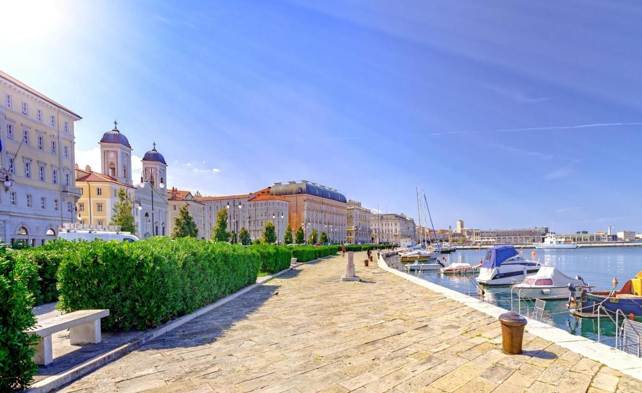 Hadithi Trieste, Tra Le Rive E Piazza Unita Exteriör bild
